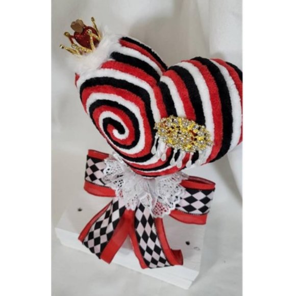 Hearts Decorative Velvety Yarn Red, Black‎ & White Heart w Crown Lollipop & Gold - Picture 2 of 4